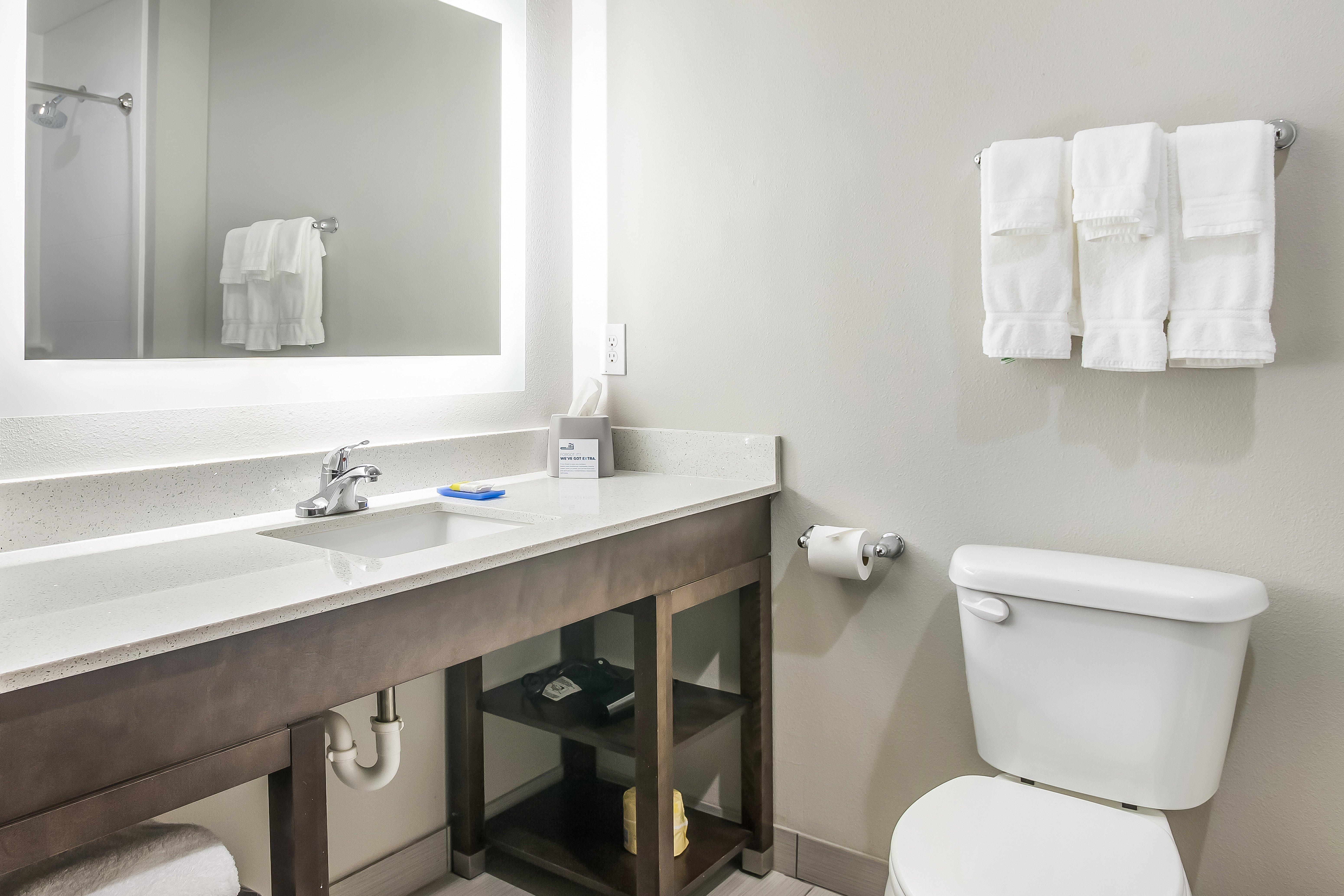 Holiday Inn Express & Suites Tulsa East - Catoosa By Ihg Exterior foto