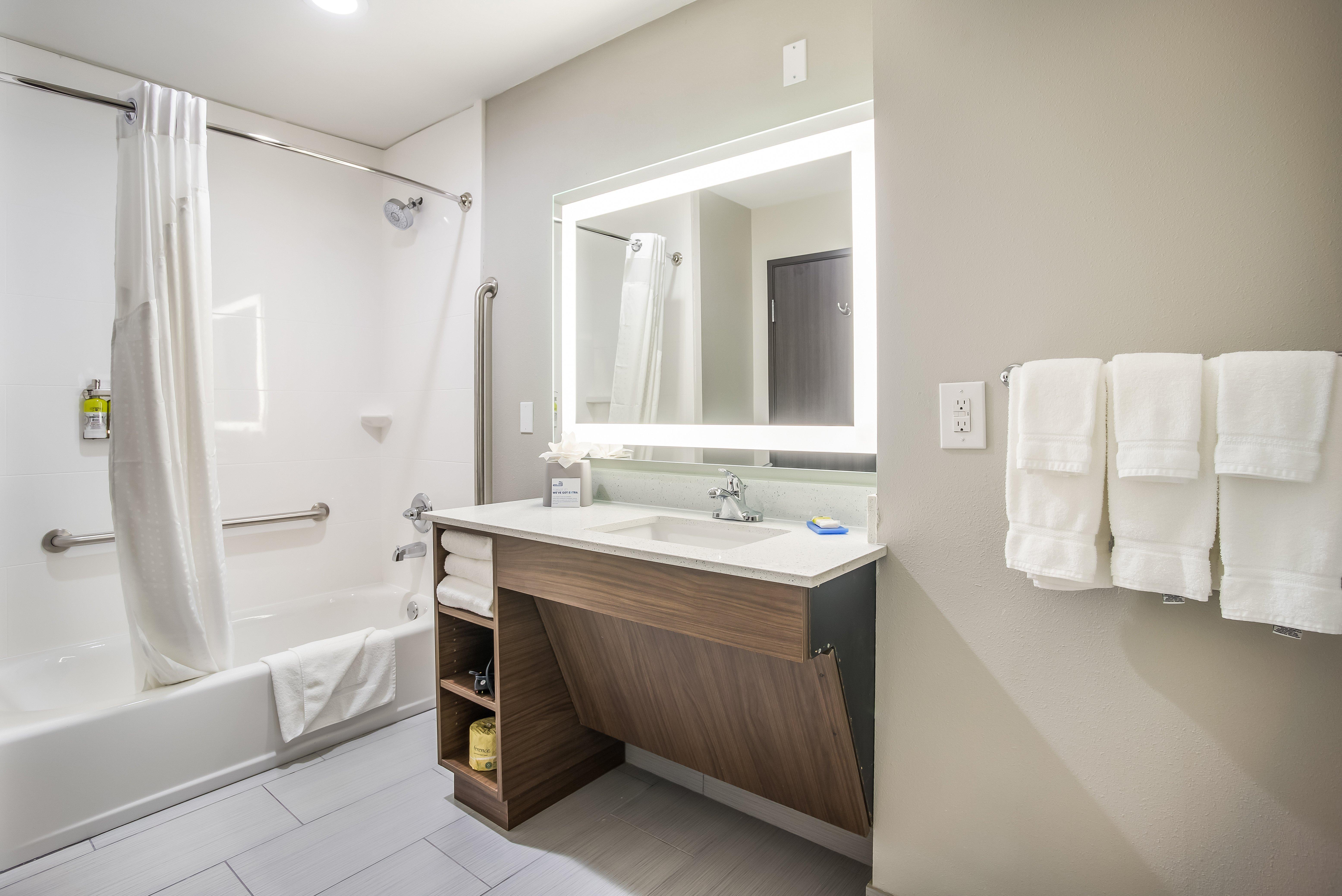 Holiday Inn Express & Suites Tulsa East - Catoosa By Ihg Exterior foto