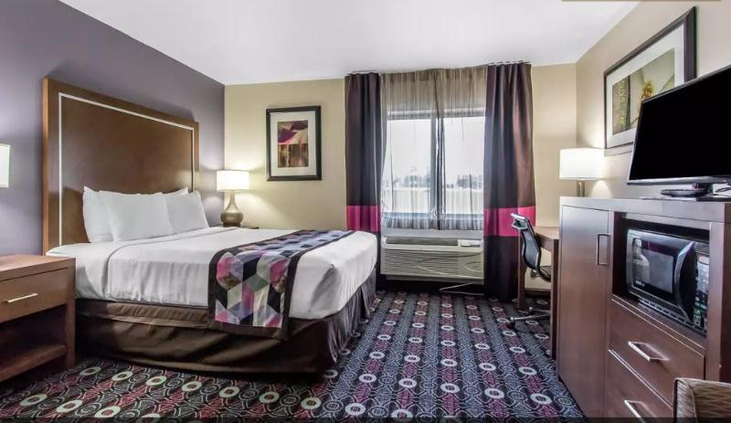 Holiday Inn Express & Suites Tulsa East - Catoosa By Ihg Exterior foto